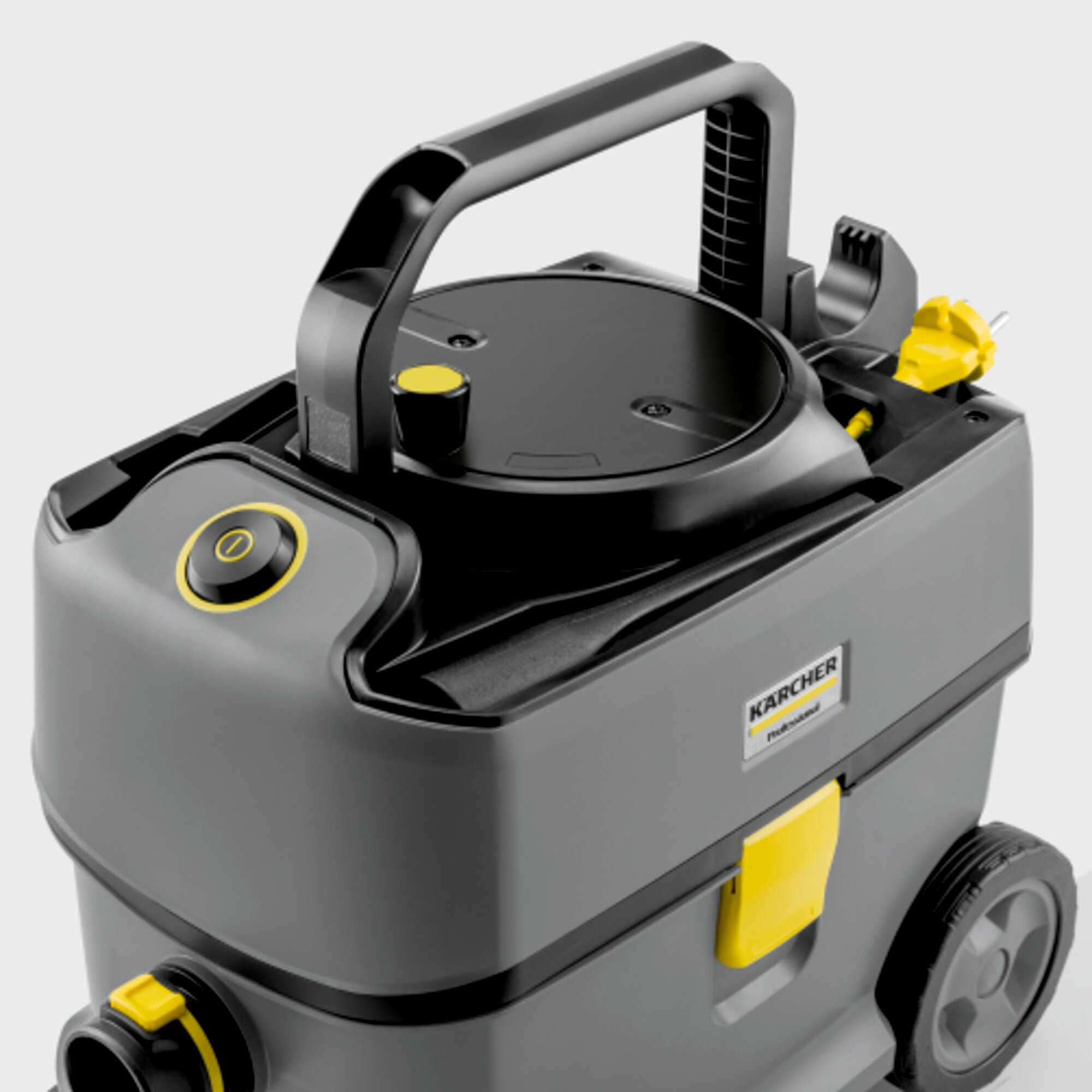 Профессиональный пылесос сухой уборки Karcher T 10/1 - <h3>Экологичный и прочный: доля вторичного сырья при производстве 45&nbsp;%</h3>
<p>
	 Производство: сокращение использования сырья и энергии. Использование переработанного сырья снижает выбросы CO₂
</p>