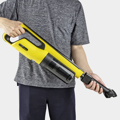 Вертикальный аккумуляторный пылесос Karcher VC 4s Cordless Plus - <h3>Удобство выполнения работ</h3>
<p>
	 Узкий корпус и оптимальное распределение массы для уборки без переутомления. Запатентованная конструкция выключателя и двойной рукоятки для максимального удобства в работе. Насадка для пола с поворачивающимся на 180° шарниром для легкого маневрирования вокруг мебели.
</p>