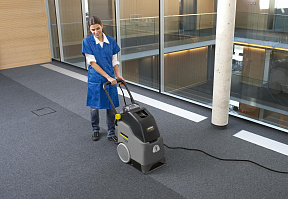 Аппарат для чистки ковров Karcher BRC 30/15 C - изображение 2